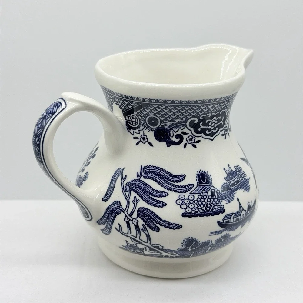 Churchill‎ England Blue Willow Creamer Pitcher Georgian Shape 4